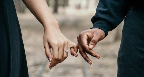 梦见和前男友和好，究竟预示着什么？