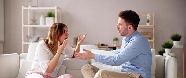 如何挽救婚姻？（夫妻感情出现问题要离婚怎么办？）