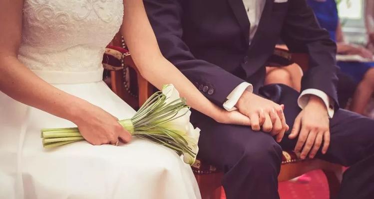 化解婚姻危机，让爱更长久（化解婚姻危机，让爱更长久）