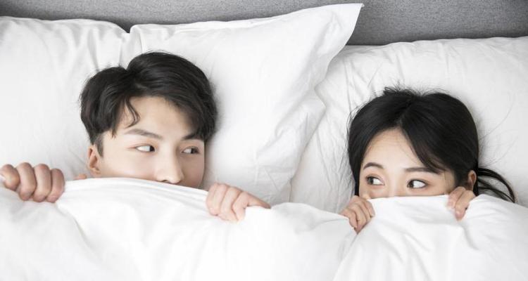 老公出轨了怎么办？（应对老公精神出轨的实用指南）