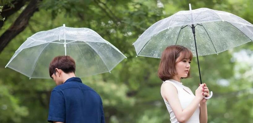 以打老婆挽回前任？别犯傻不愣登的错误（探讨夫妻争吵背后的原因，警醒情感挽回中的暴力行为）