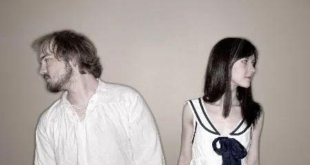 如何挽回分手的女友（摆脱不健康的怀疑，重建信任）