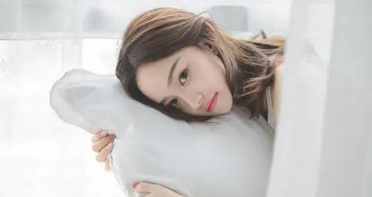 如何挽回初识女孩的心（成功挽回初识女孩的心，需要这些技巧！）