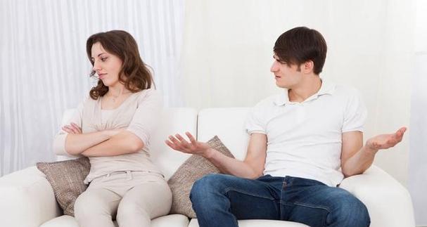 男人出轨离婚后，是否会有悔意？（探究男性心理与社会因素对出轨离婚后的影响）