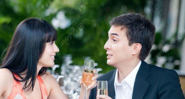 第一次约会必须知道的细节（如何在第一次约会中留下深刻印象？）
