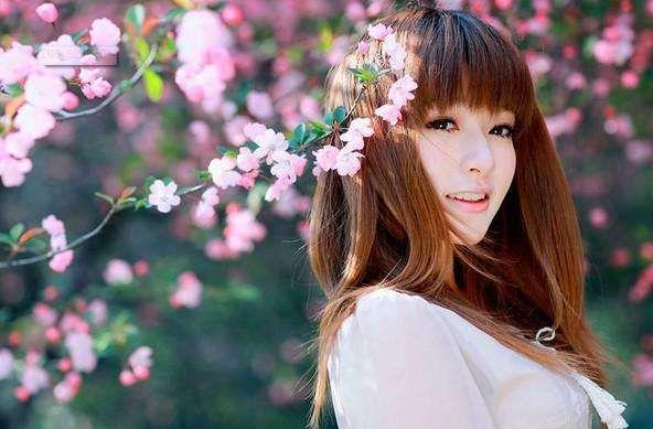 掌握这些技巧，轻松撩妹打电话聊天（教你如何在电话中与女生愉快聊天）