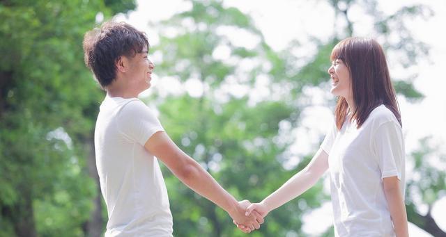 老公变心怎么办？挽回他的心的15种方法（如何使老公重新爱上你，让婚姻回到美好的状态？）