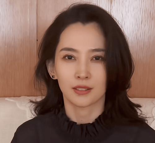 分手了还想挽回，这样做有效率！（女友有了新欢还和我暧昧，我该怎么办？分手挽回的绝招！）