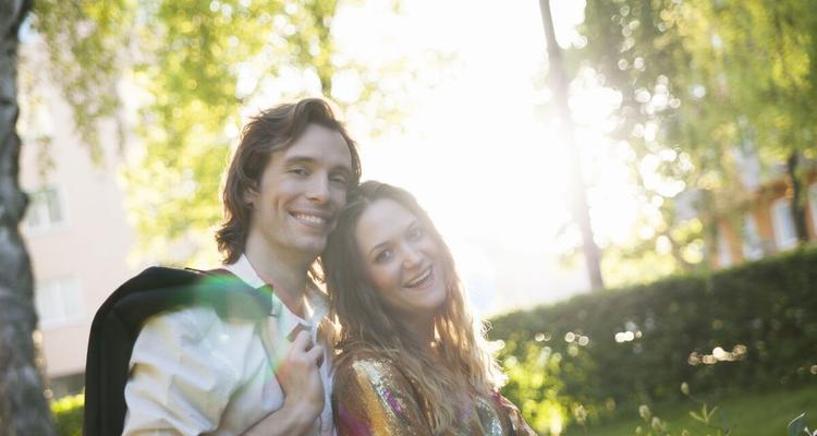 男人离婚后的三个表现，值不值得女人挽回？（看清这三点，不再错失挽回的机会！）