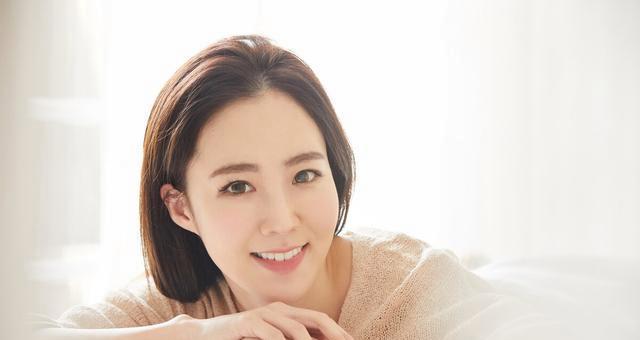 大龄单身女青年脱单攻略（让爱情来敲门的方法及经验分享）
