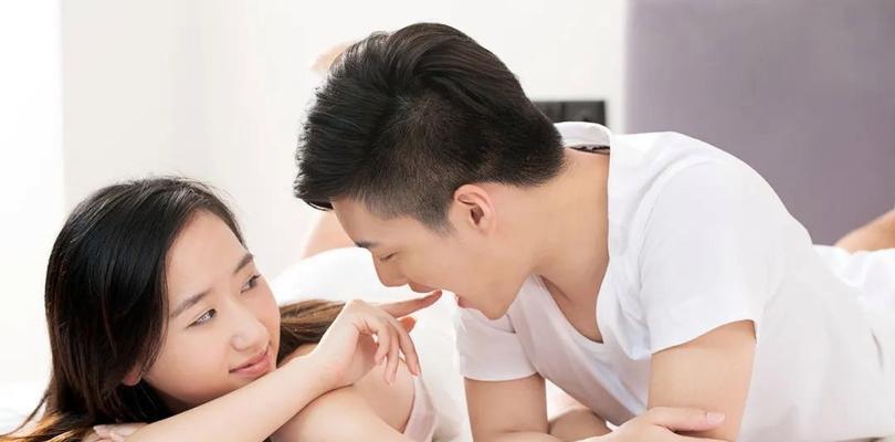 男人出轨后女人该如何挽回？（从心理分析到实际操作，教你成功挽回爱情）