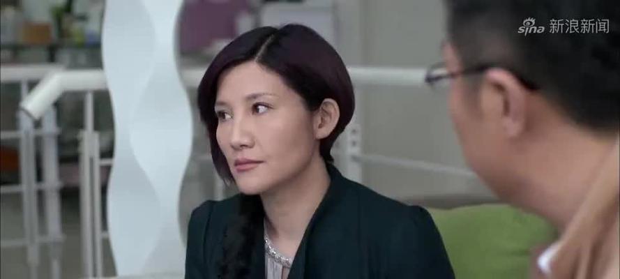 老公与前妻纠缠不清，如何选择离婚？（情感纠缠的痛苦，家庭瓦解的代价，离婚的勇气与决心）