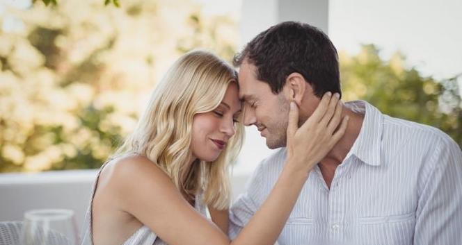 老婆不满意离婚？如何缓解关系（解决婚姻危机的关键在于沟通和尊重）