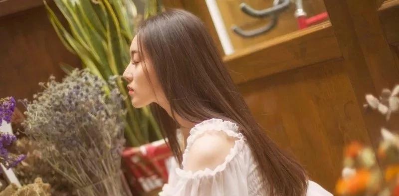 如何挽回女友的心？（应对女友和别人暧昧的正确方式）